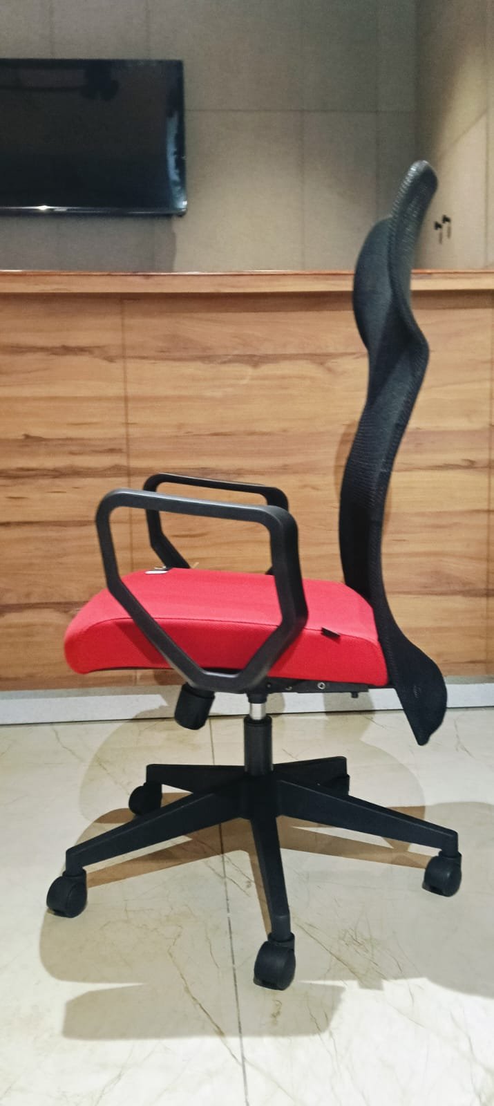 HIGH-BACK OFFICE CHAIR -HB 103