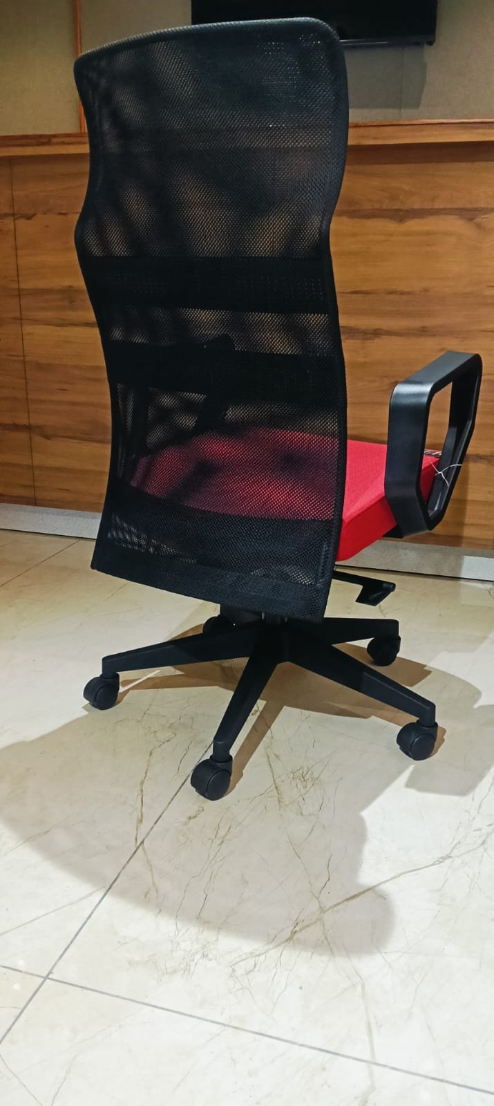 HIGH-BACK OFFICE CHAIR -HB 103